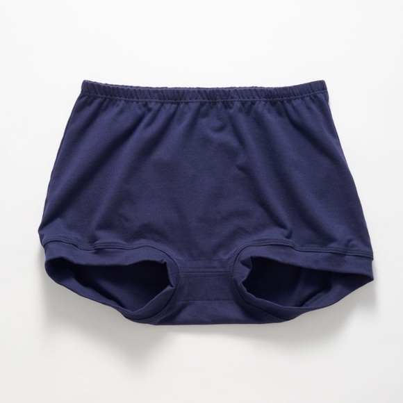 boy short - Picture 2 of 3